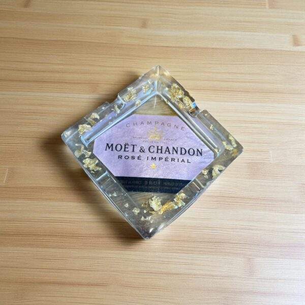 The rose M - Ashtray with gold flakes