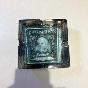 The Reserva - Ashtray with black color